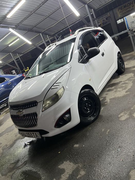 Spark продаётся