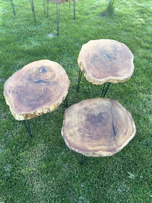 Уникална дизайнерска холна маса от дърво и метал.