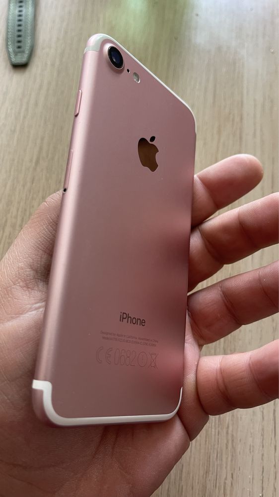 Iphone 7 pink 32gb като нов!