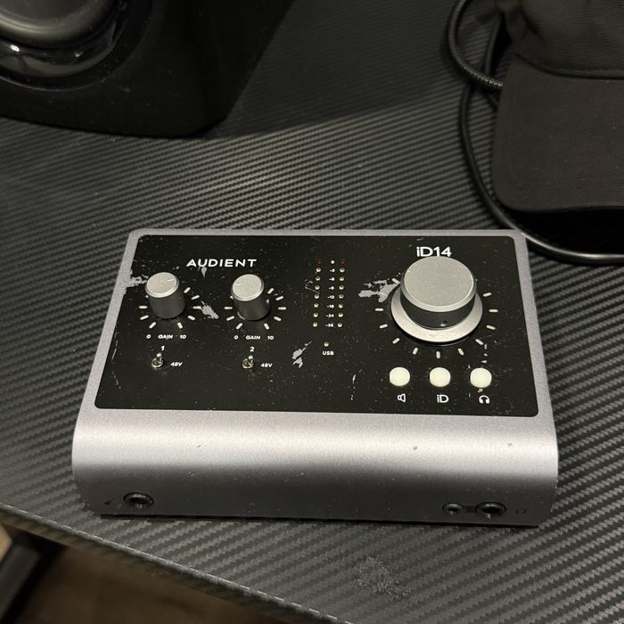 Звуковая карта Audient iD14 (MK1)