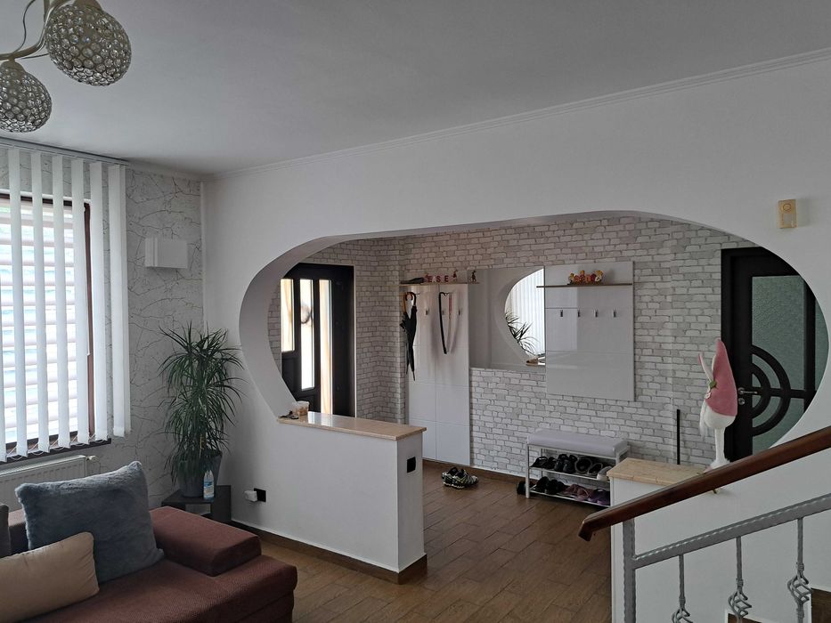 1DECEMBRIE copaceni Ilfov, vila P+1+M+pod ,casă la preț de ap cu 3 cam