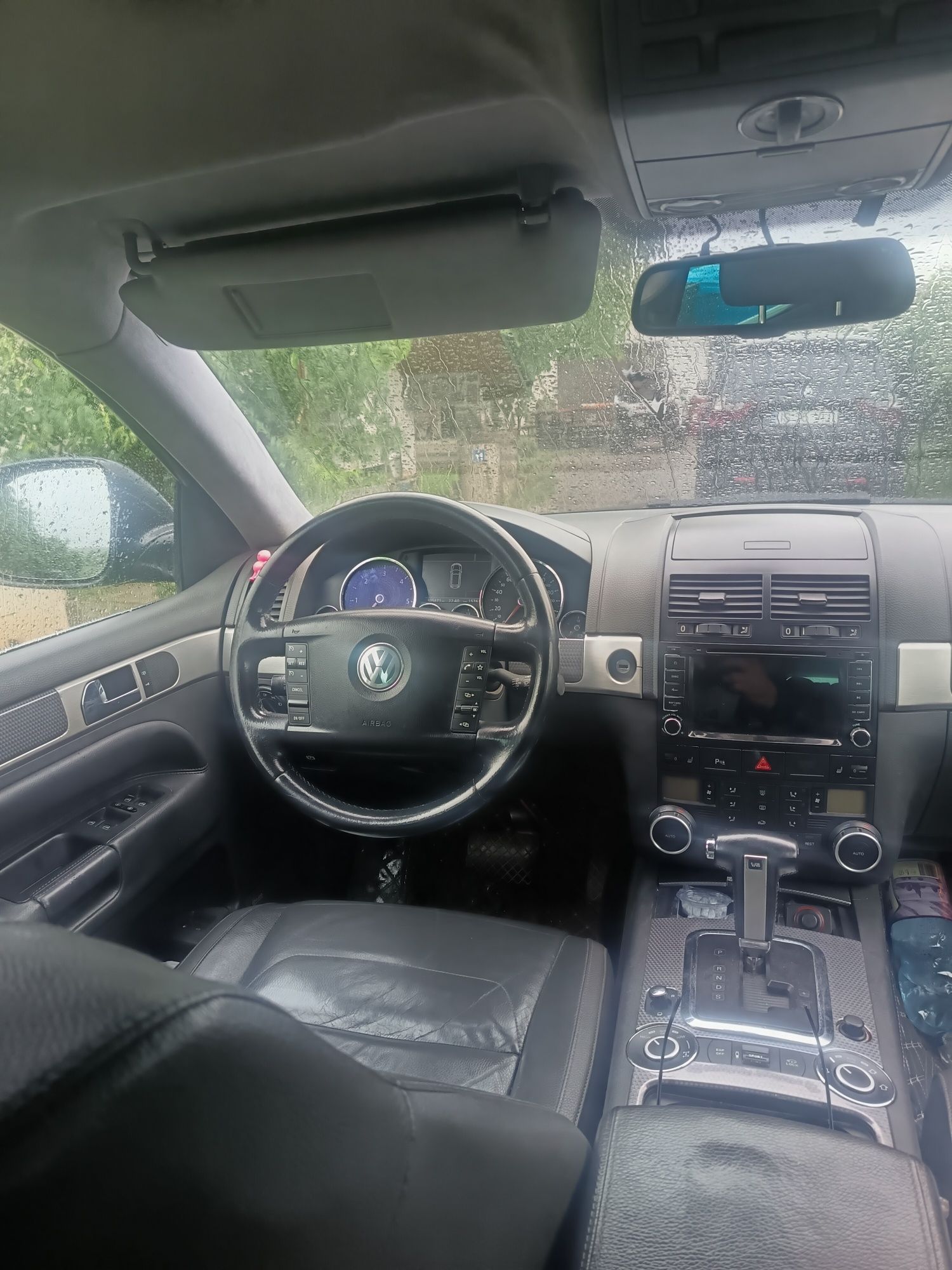 Touareg 3.0 tdi Bks pachet individual pe perne