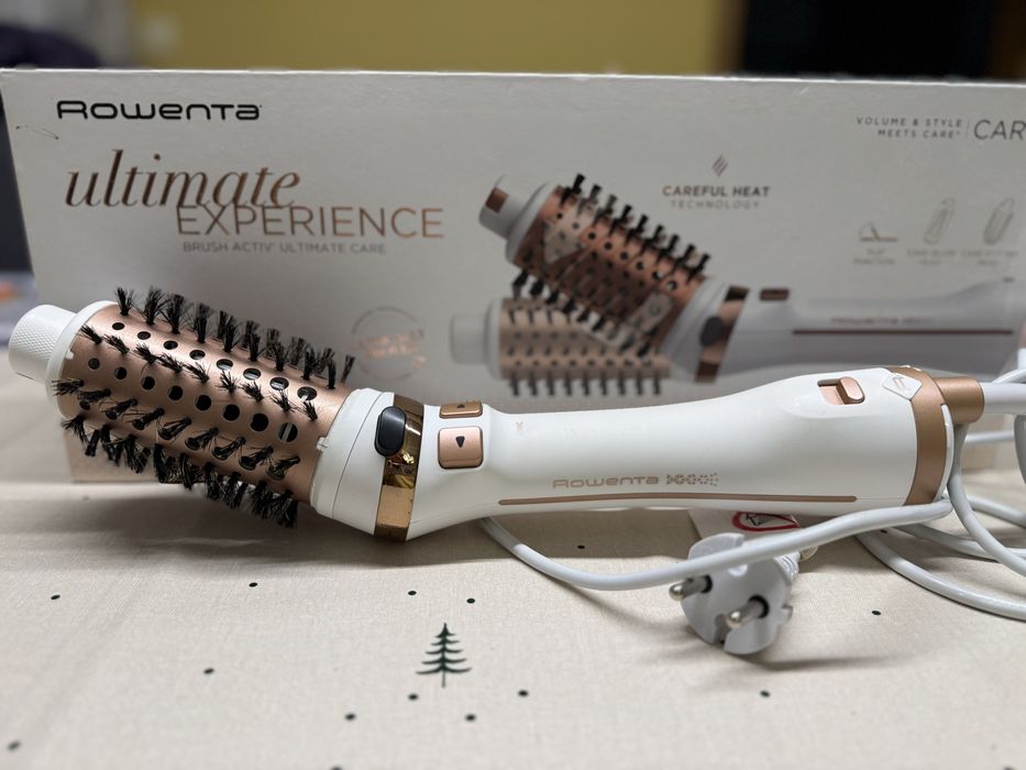 Четка за коса с горещ въздух Rowenta Brush Activ UltimateCare CF9720F0