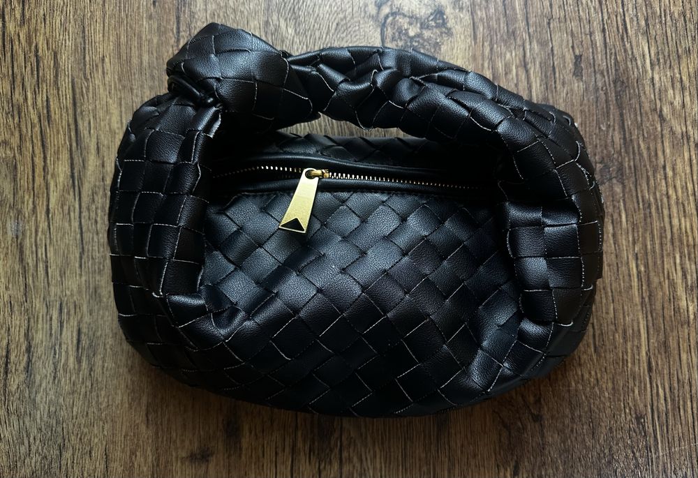 Дамска чанта естествена кожа