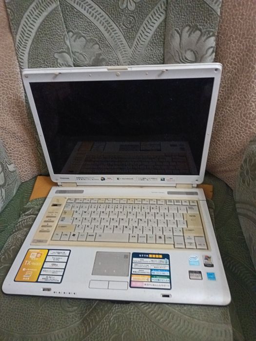 Ноутбук Toshiba dynabook