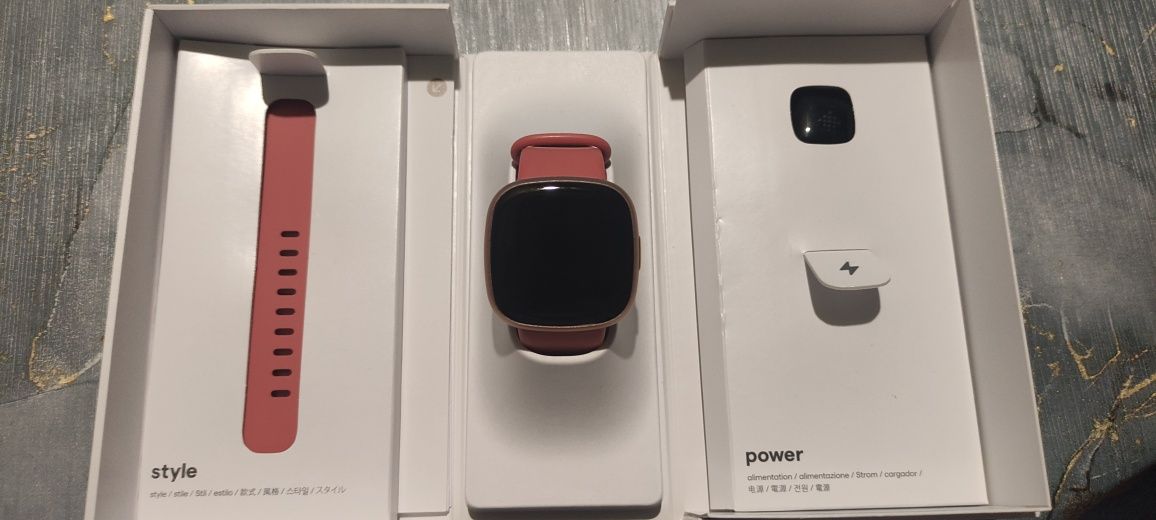 Fitbit Versa 4 в ГАРАНЦИЯ