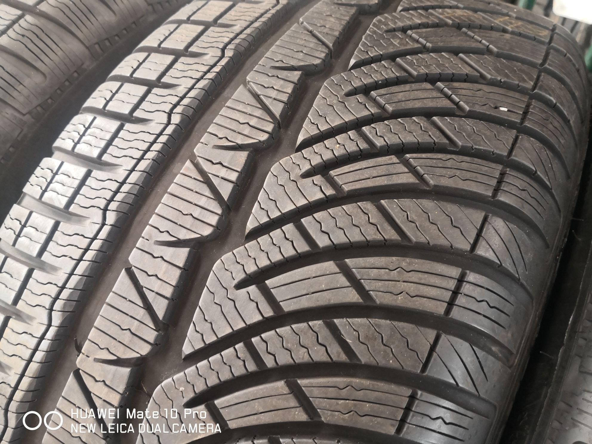 245 45 18 цола гуми като нови Michelin RFT dot 22
