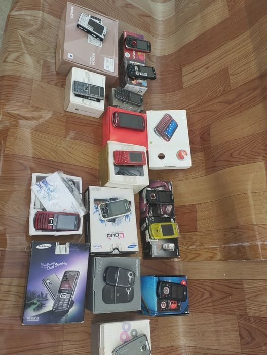 Ретро телефоны Нокиа Sony Ericsson