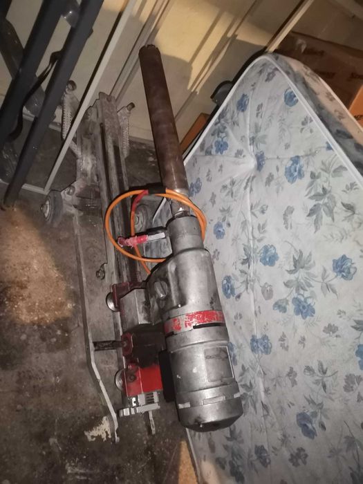 Carotă profesională pentru găurire beton + stand