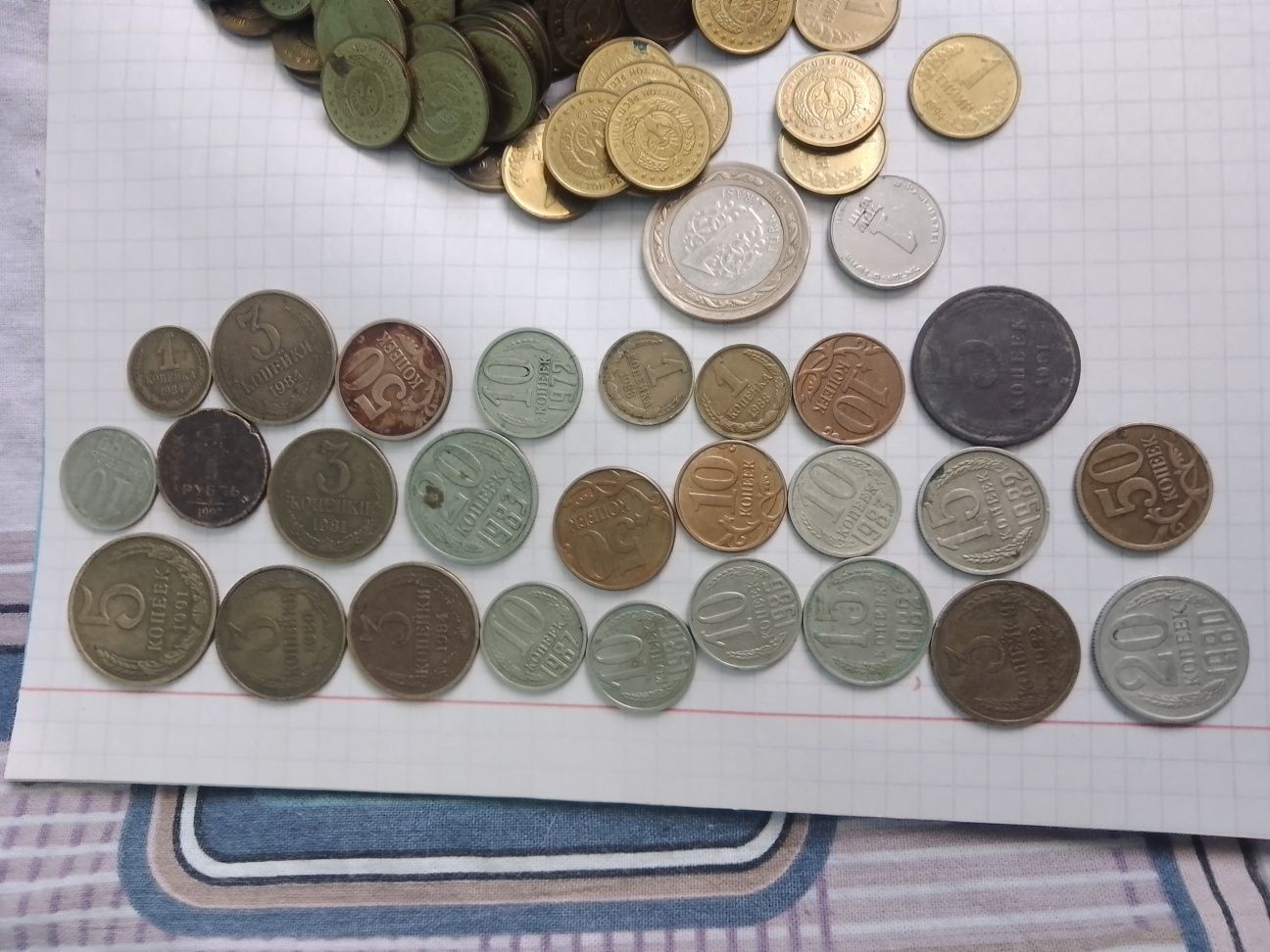 Продаю много СССР монет и много других