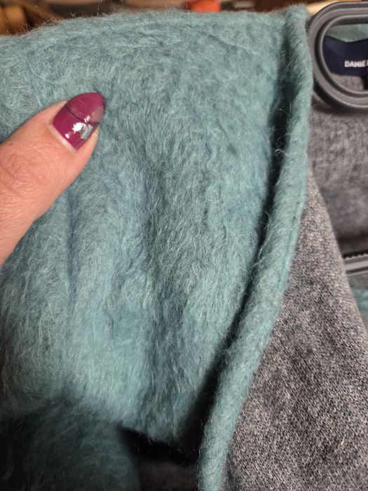 Жилетка, тип манто Daniel Hechter