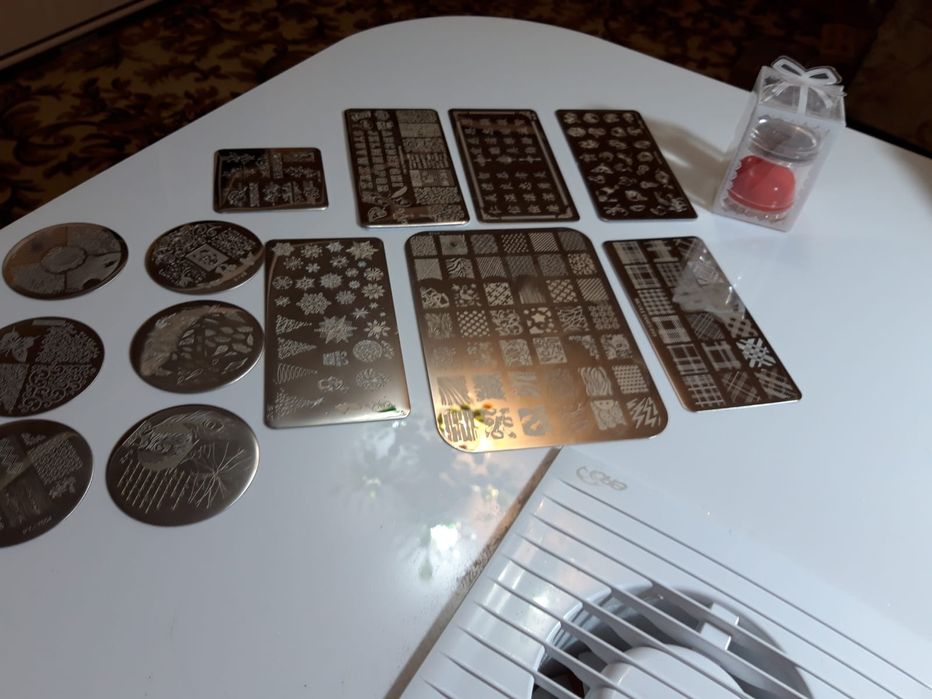 Продам материалы для маникюра