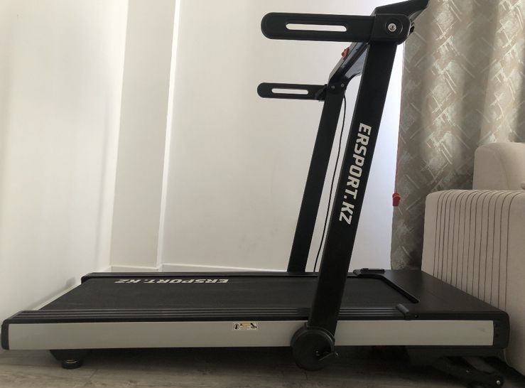 Беговая дорожка продается