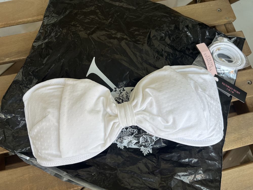 Горнища на бански Victoria’s Secret 50 лв./брой