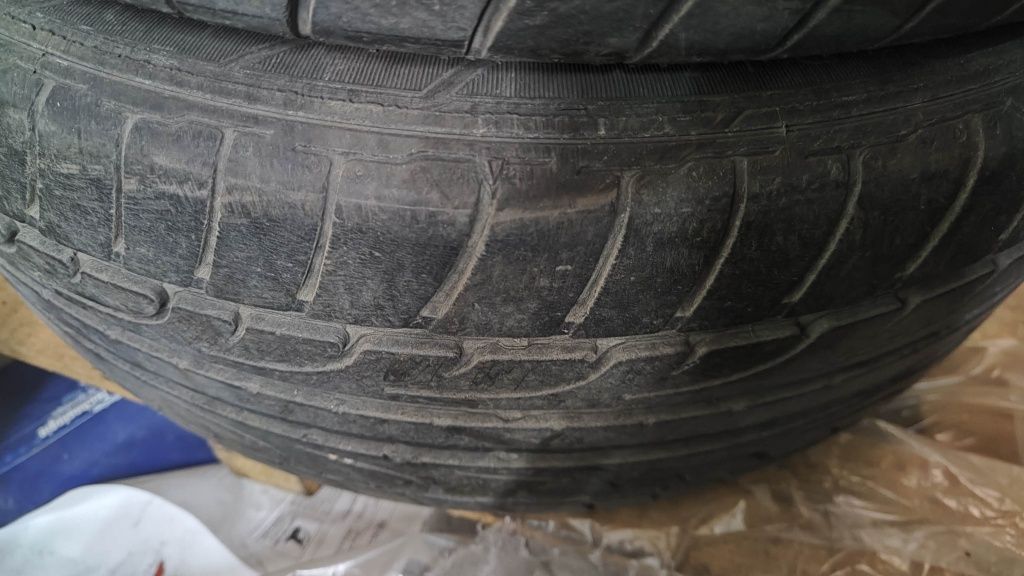 215 45 16 Dunlop 4бр. летни гуми