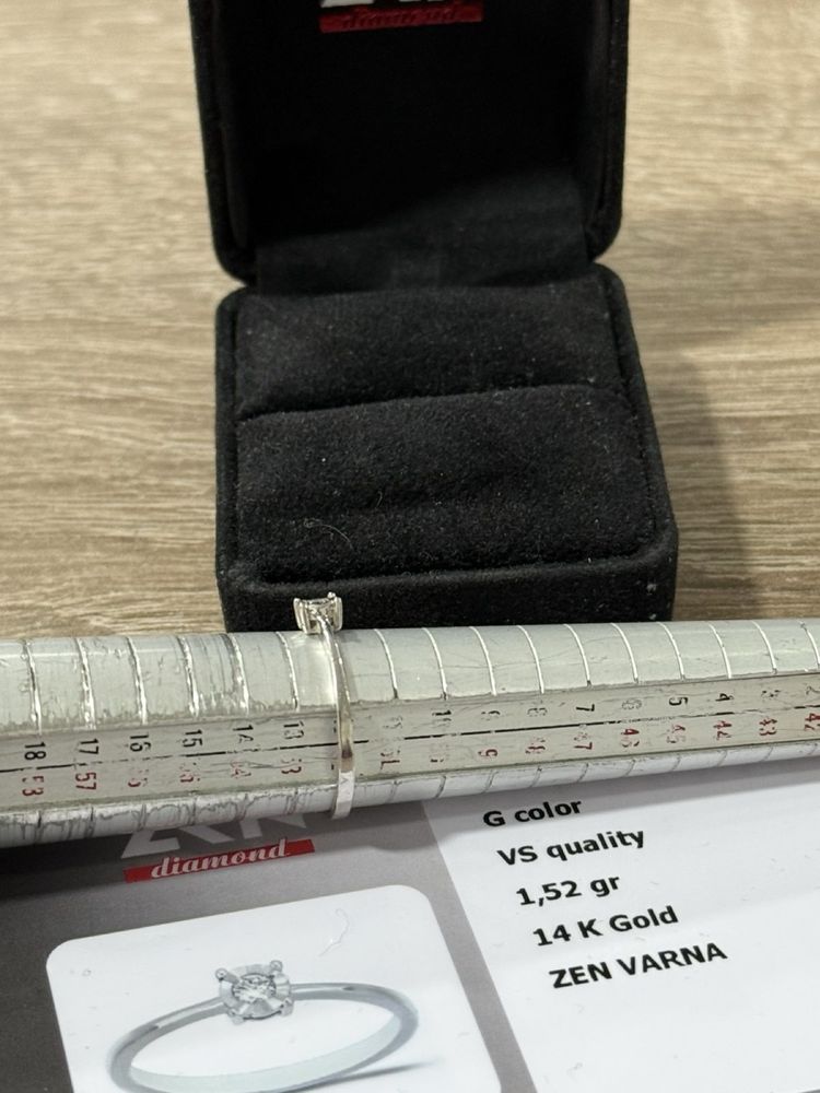 Продавам Златен Дамски Пръстен 14к с Диамант