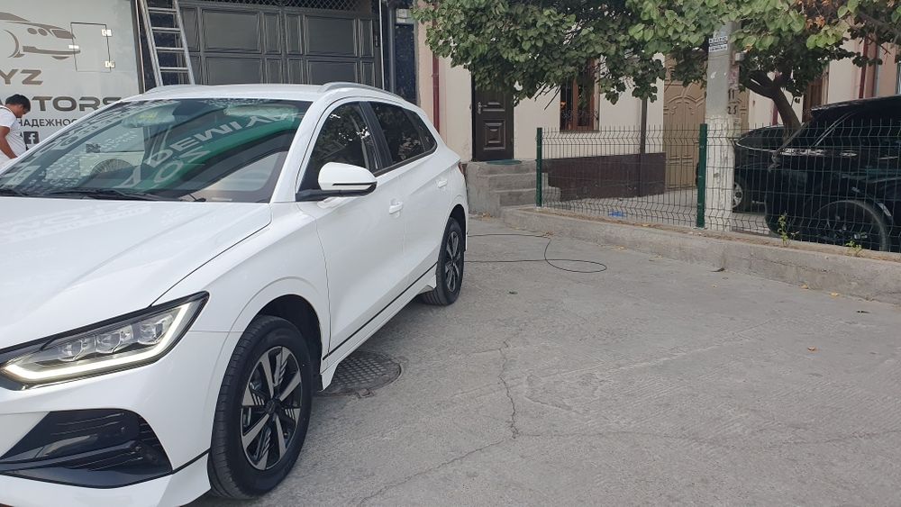 BYD. E 2, Luxury. Yili 2024. Yurgani 55000. Narxi 15200