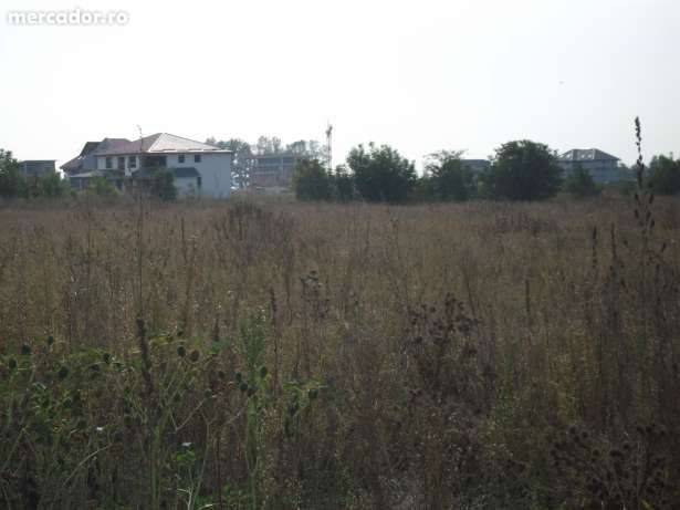 Teren intravilan Rm.Sarat-Centura