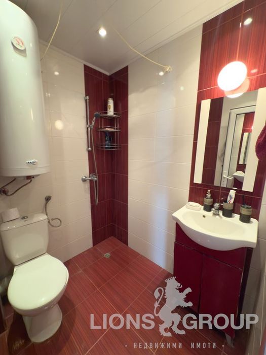 Продава се Тристаен апартамент в Варна, Христо Ботев - 80 кв.м за 2049 €/кв.м - Снимка #3