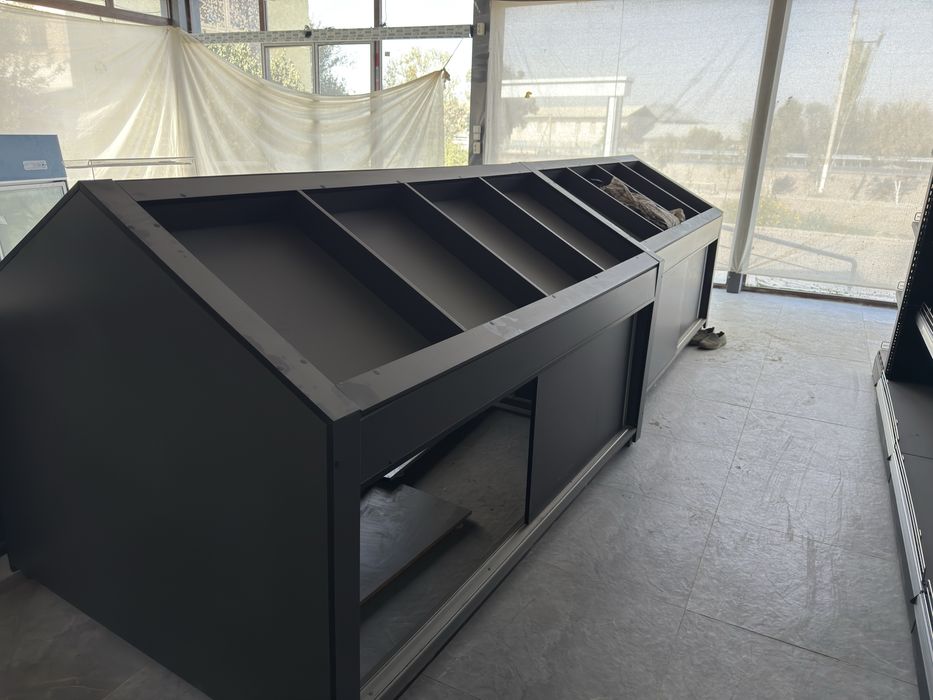 Витрина мева сабзавод учун сотилади