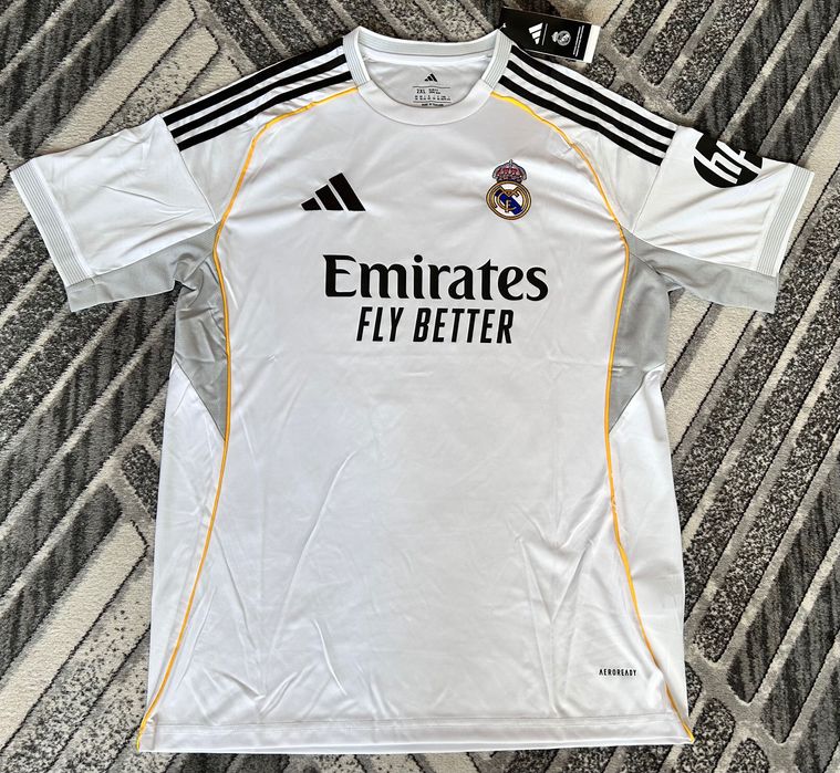 Футболна тениска