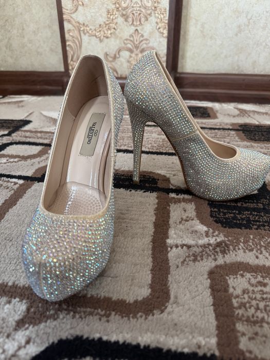 Туфли новые размер 36  5 штук