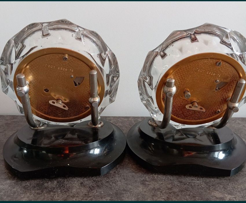 Vând 2 ceasuri de masă rusești Majak