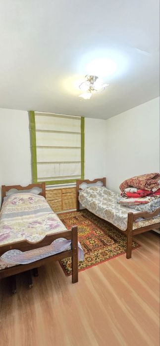 МЕТРО ХАМЗА.  3 х комнатная 2 х 6 балкон.  С ремонтом