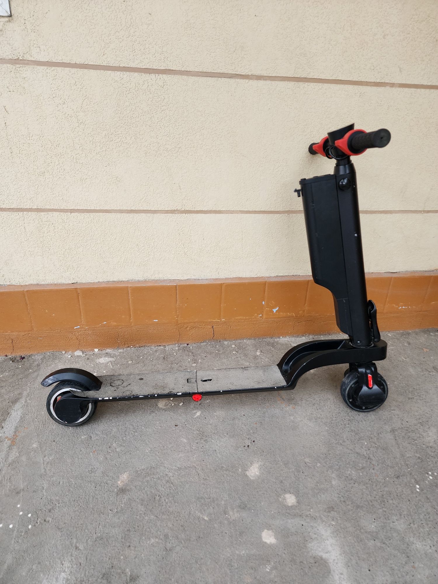 Skuter Скутер elekter