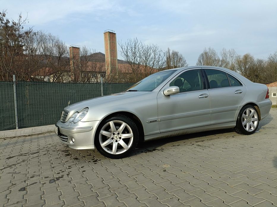 Mercedes C 220 CDI 240K kilometri