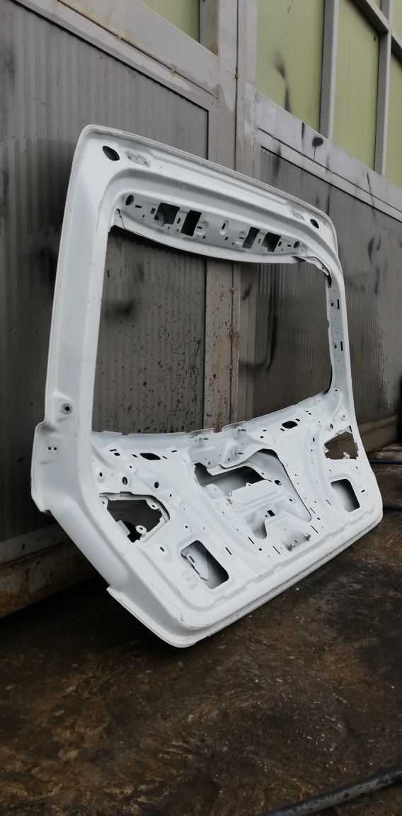 Багажна врата/багажник Audi A3 S3 (2013-2020)