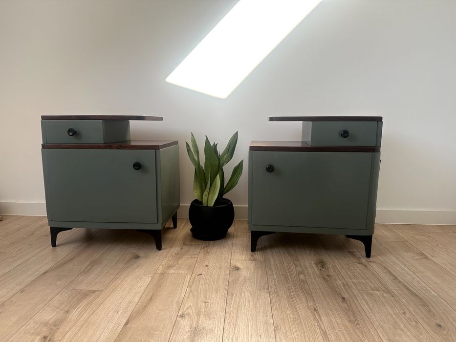 Реставрирани нощни шкафчета