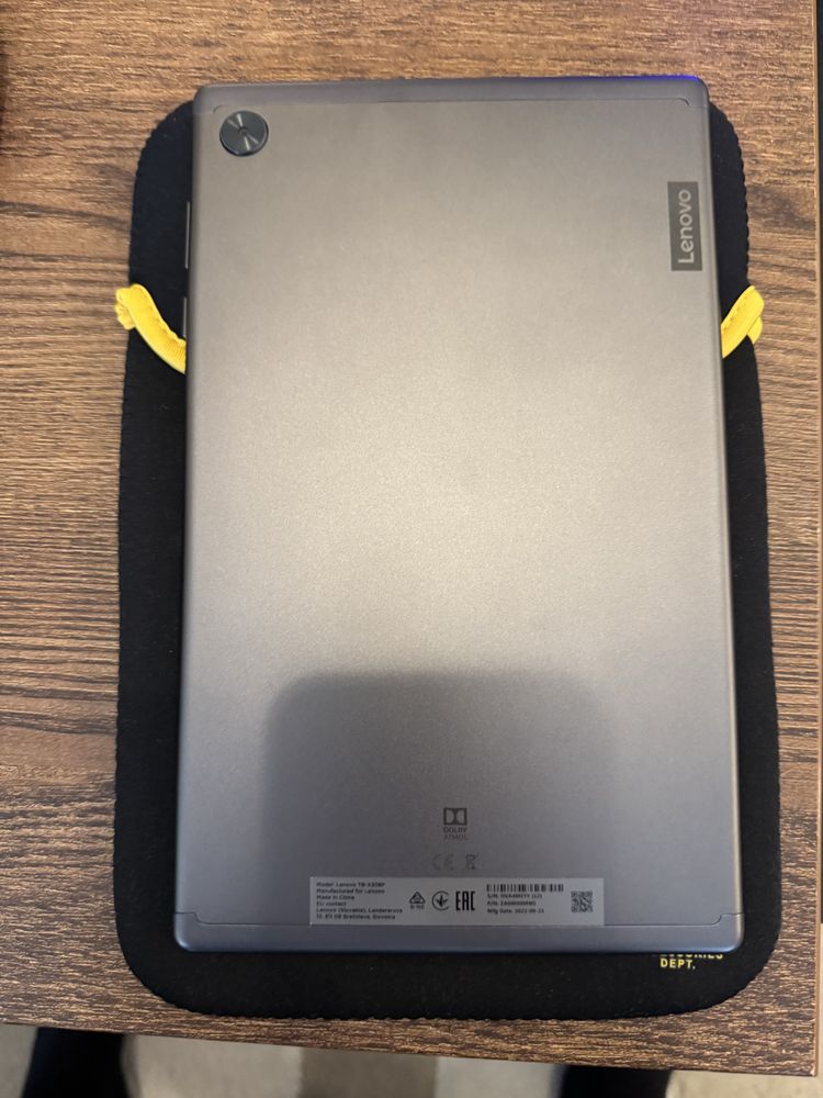Таблет Lenovo TB-X306F