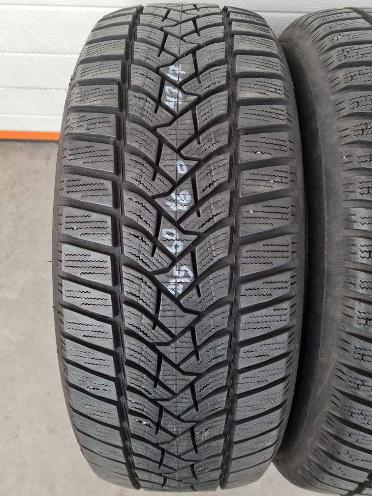 Зимни гуми 4 броя DUNLOP WinterSport5 215 60 R16 дот 4119
