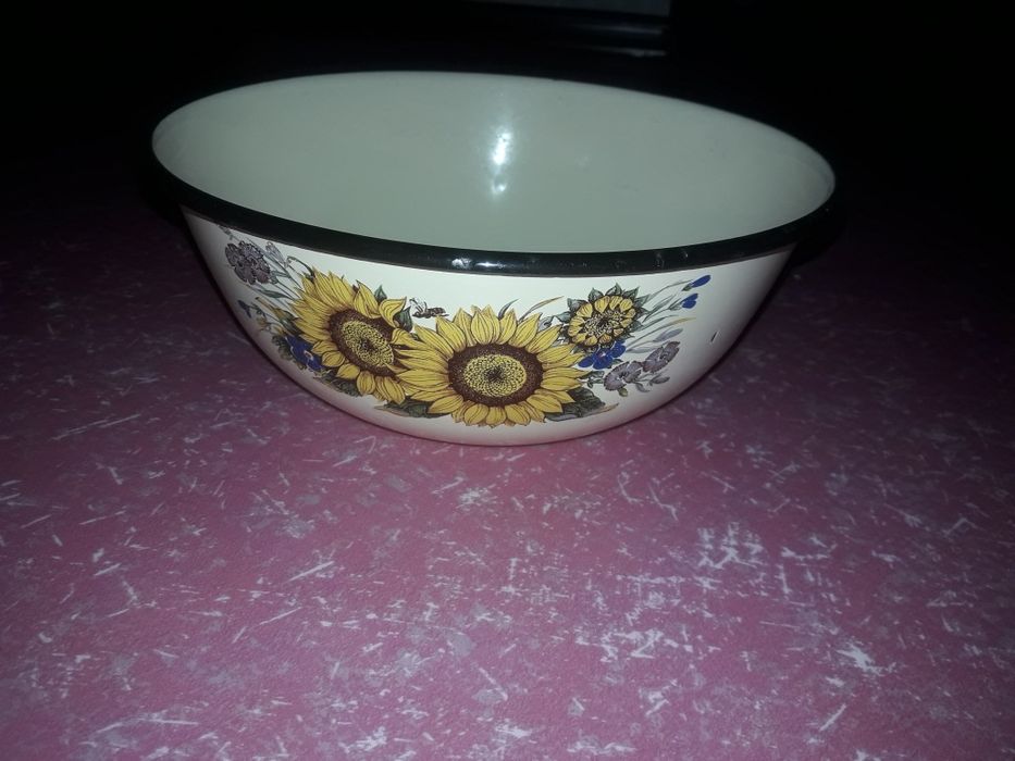 Миска 3 литра  - 2 500