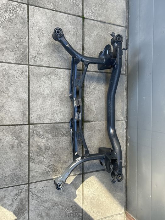 Punte jug spate vw passat b6 an 2005-2010