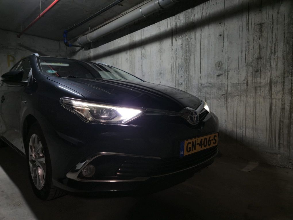 Toyota auris facelift hybrid, proprietar