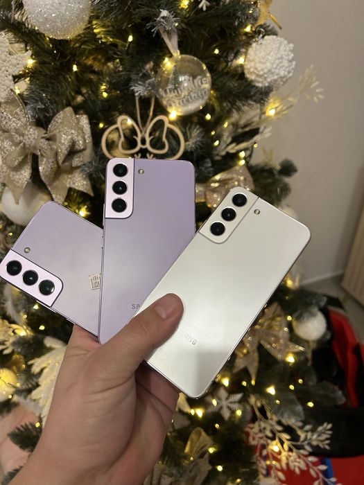 Samsung S22 Silver/Purple