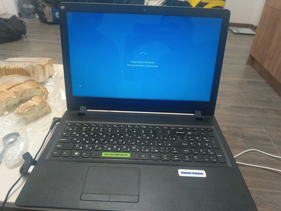Lenovo нодбук. програма виндоус 10 . Состояние хорошее жля работы.