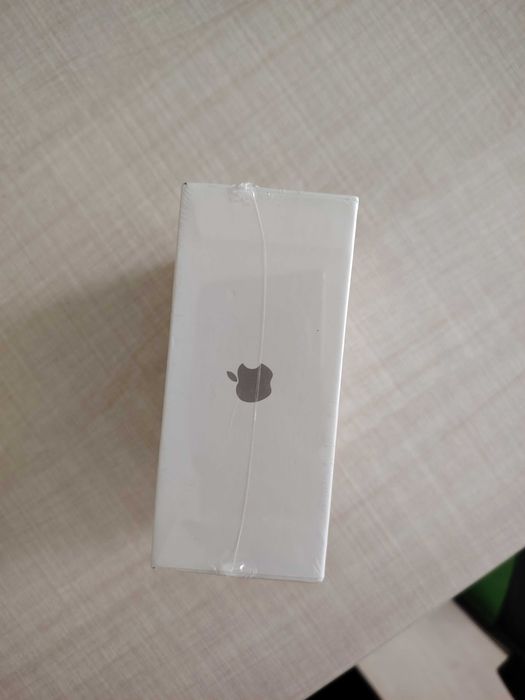 IPhone слушалки..