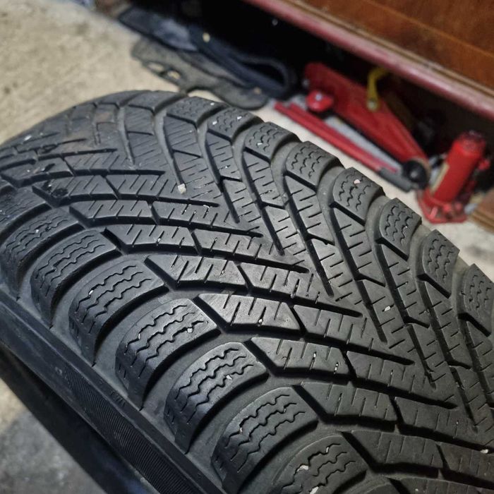 Cauciucuri Pirelli 185 60 R15 Iarna