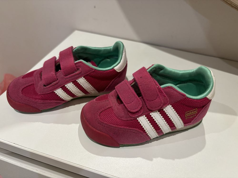 Маратонки ADIDAS