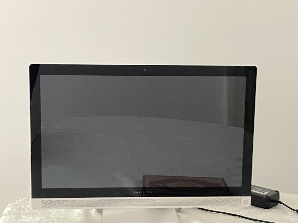 Моноблок HP Pavilion All-In-One