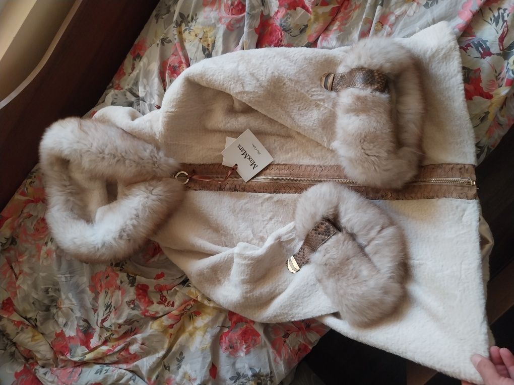 Палто Max Mara чисто НОВО