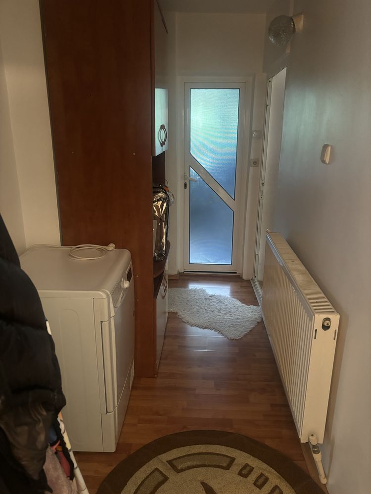 Vând apartament cu 3 camere