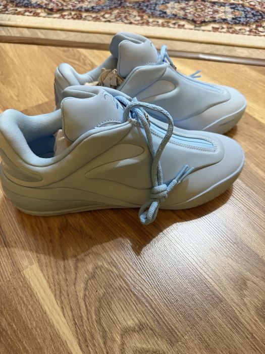 Продам кроссовки Converse , купил в Америке , размер не подoшел