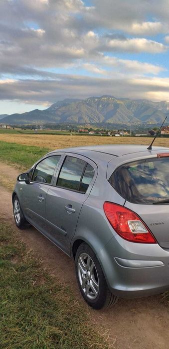 Opel corsa D 1.2 benzina