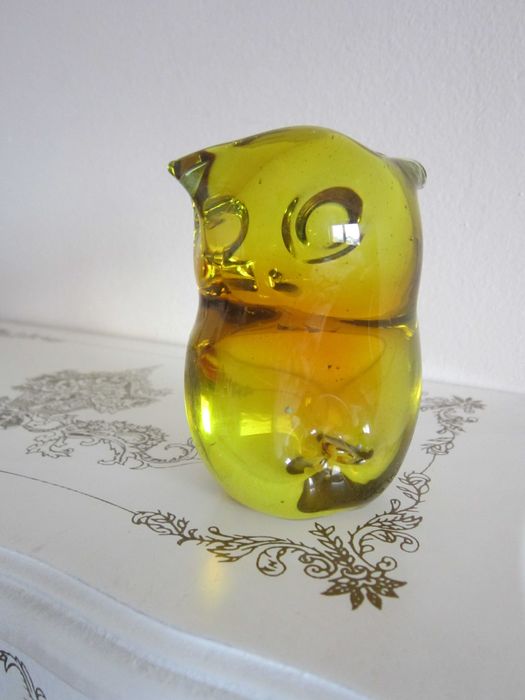 cadou feng shui Bufnita Pilgrim arta sticla masiva handmade anii 1960