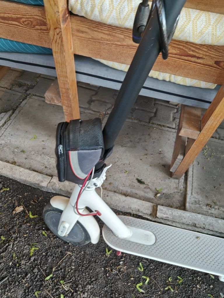 Продавам Xiaomi Scooter