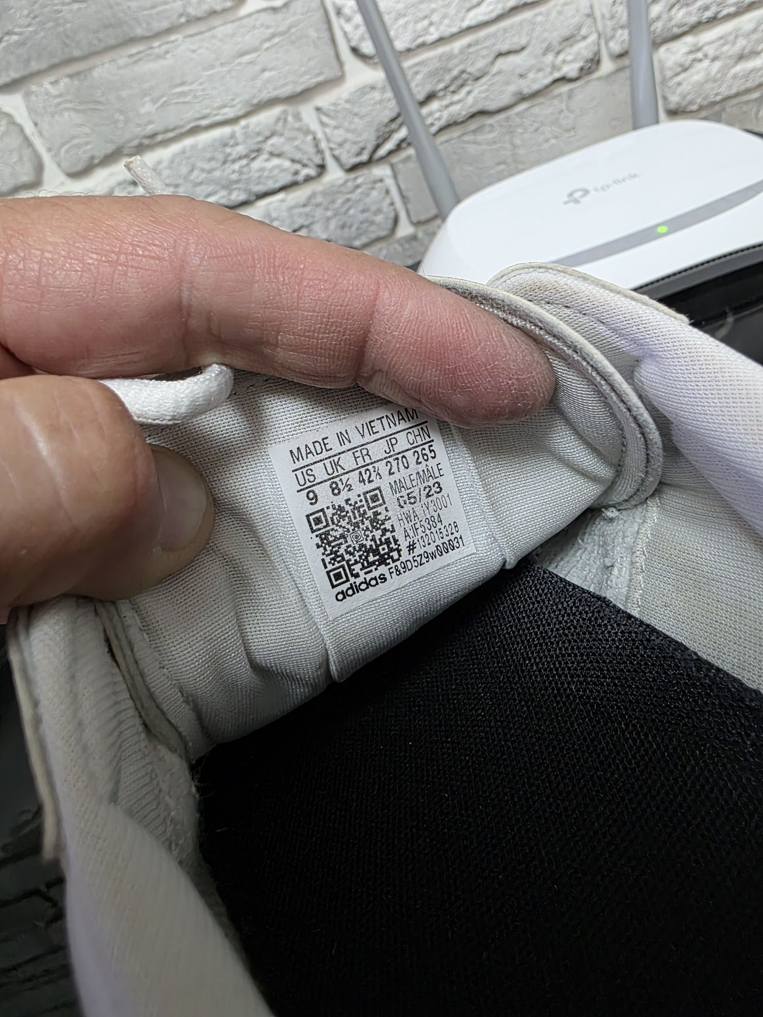 Оригинальные кроссы Adidas